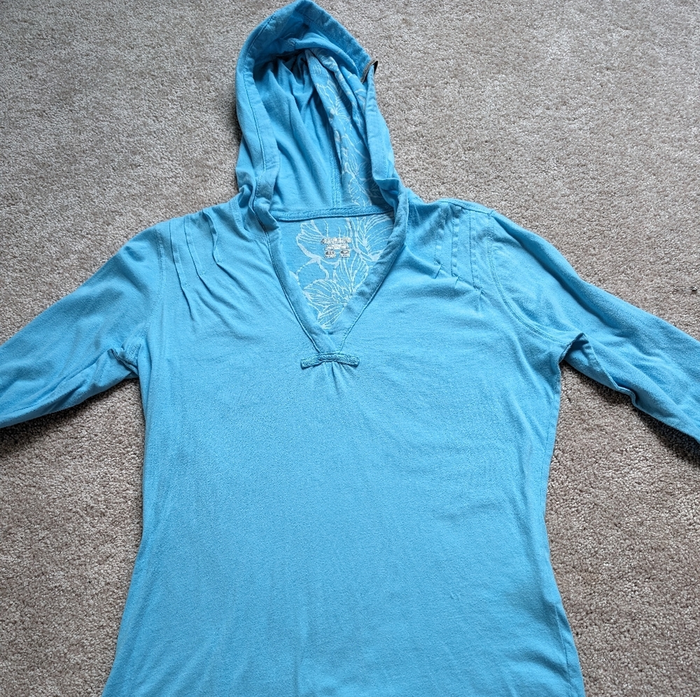 Long sleeve hoodie t shirt